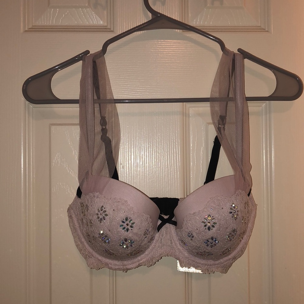 VS Fashion Show Bra